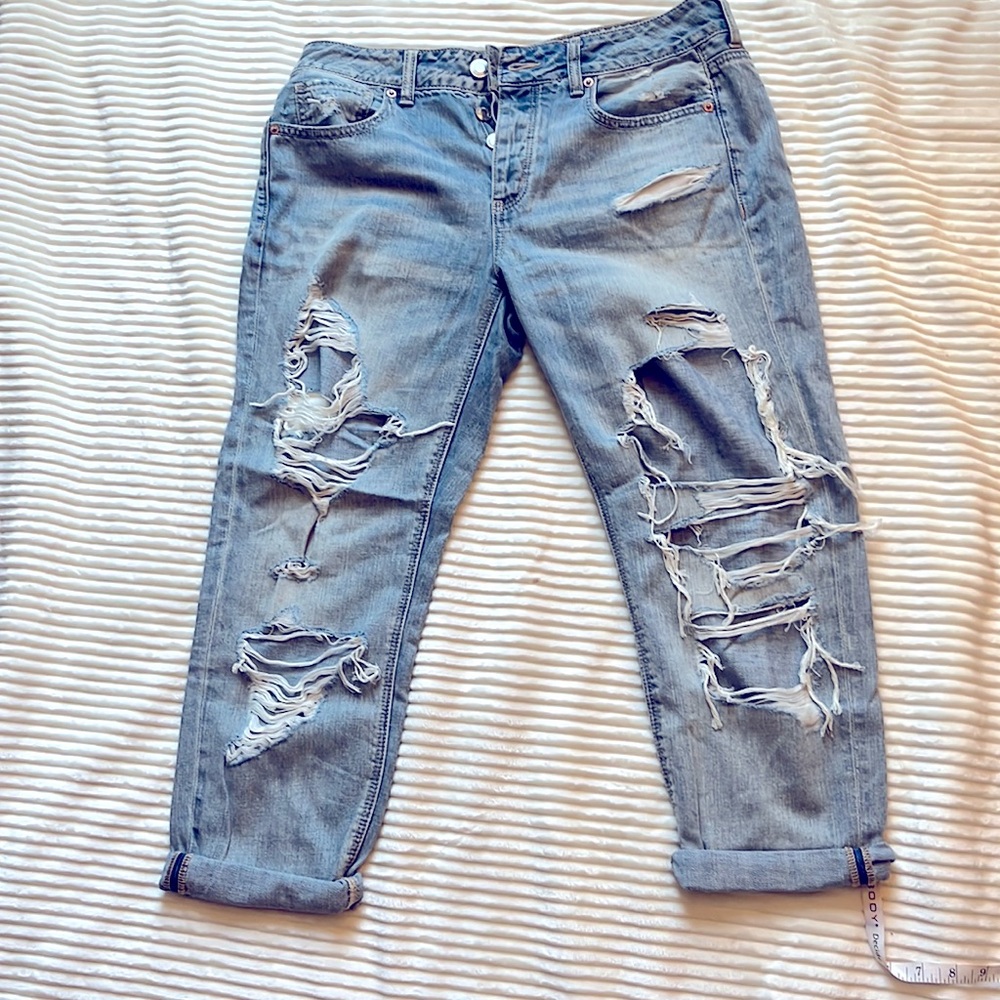 American eagle Tom girl distressed jeans size 10 shirt